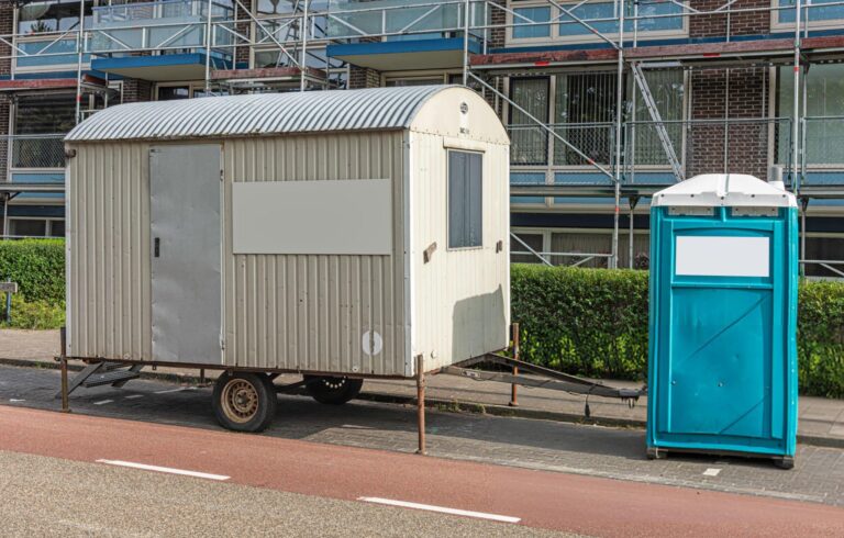 restroom trailer